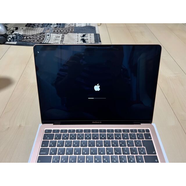 Apple(アップル)のApple MacBook Air 2020 ゴールド スマホ/家電/カメラのPC/タブレット(ノートPC)の商品写真