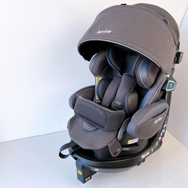 Aprica Aprica フラディアグロウ ISOFIX 360°セーフティー プレミアムの通販 by Re: Store｜アップリカならラクマ