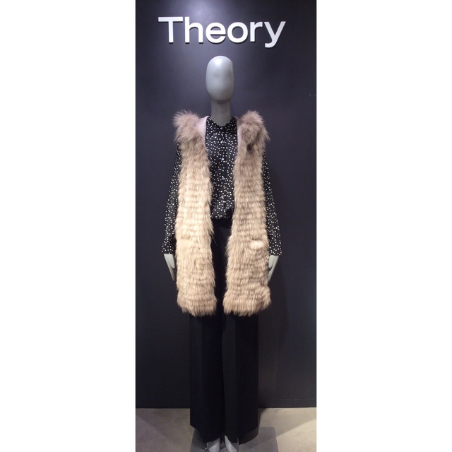 Theory ファーベスト 定価約10.8万円