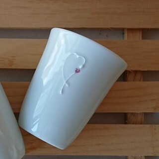 ハサミ(HASAMI)のフリーカップ 波佐見焼 ピンクのラインストーン(グラス/カップ)