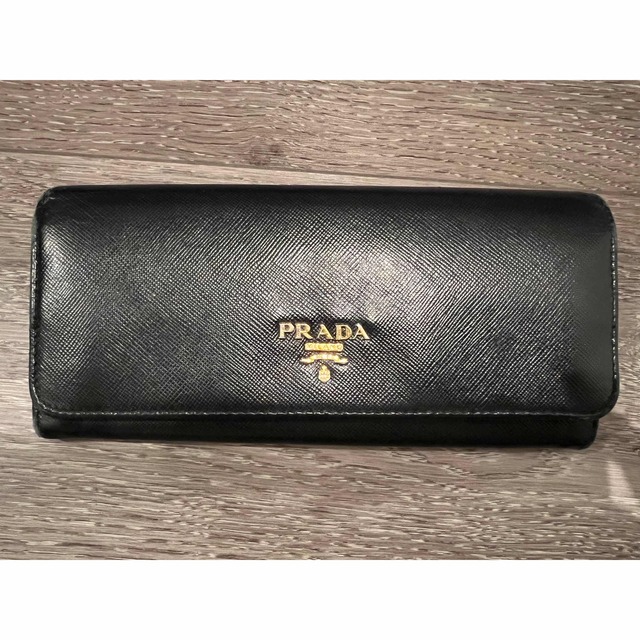 PRADA(プラダ)の【値下げ‼️】PRADA ジップ 長財布 サフィアーノ レディースのファッション小物(財布)の商品写真