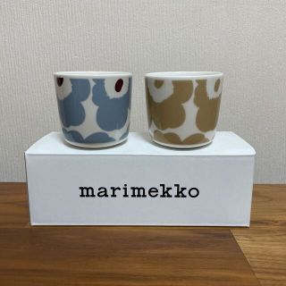 マリメッコ(marimekko)のマリメッコ　ラテマグ　ベージュ　ブルーグレー　新品未使用(グラス/カップ)