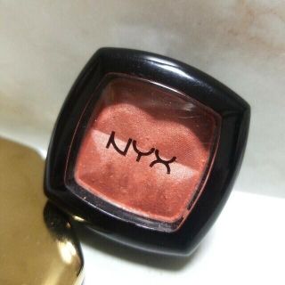 エヌワイエックス(NYX)の●NYX●single eyeshadow # TROPICAL(アイシャドウ)