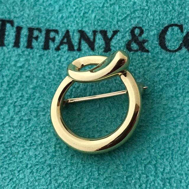 アクセサリーTiffany K18YGイニシャルoブローチ希少美品