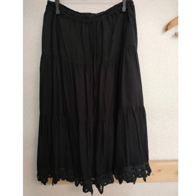 MUJI (無印良品)(ムジルシリョウヒン)の無印良品　ティアードスカート　ネイビー レディースのスカート(ひざ丈スカート)の商品写真