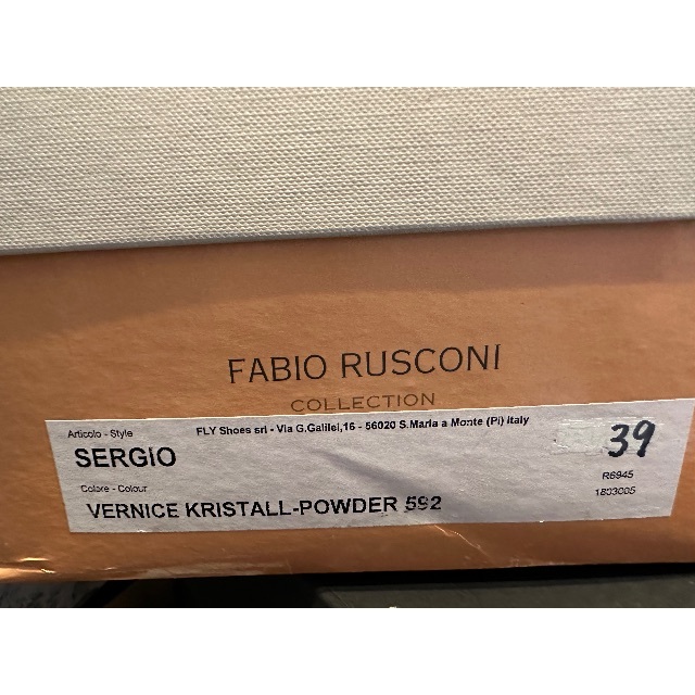 FABIO RUSCONI(ファビオルスコーニ)のファビオルスコーニ　エナメルパンプス レディースの靴/シューズ(ハイヒール/パンプス)の商品写真