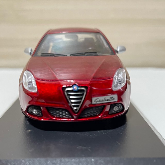 1/43 アルファロメオ ジュリエッタ ディーラー特注 100周年記念 限定品