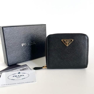 プラダ(PRADA)の美品 プラダ サフィアーノ 折り財布 ブラック ラウンドファスナー(財布)