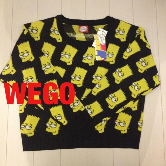 WEGO(ウィゴー)のThe Simpsons 総柄ニット レディースのトップス(ニット/セーター)の商品写真