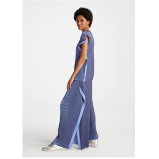 プリーツプリーズイッセイミヤケ(PLEATS PLEASE ISSEY MIYAKE)の新品・タグ付き　プリーツプリーズフレアパンツ(カジュアルパンツ)