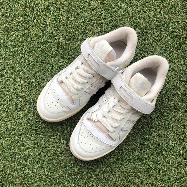 美品23 adidas FORUM 84 LOアディダス フォーラム HT438 美品23 adidas FORUM 84 LOアディダス フォーラム HT438