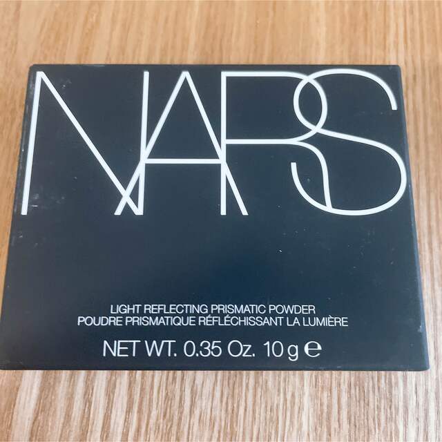 NARS(ナーズ)のNARS ライトリフレクティング プリズマティックパウダー 10g コスメ/美容のベースメイク/化粧品(フェイスパウダー)の商品写真