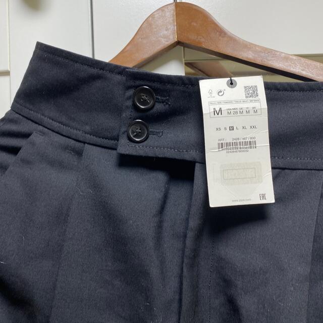 ZARA(ザラ)のZARA新品‼︎ブラックボタン付きパンツ レディースのパンツ(カジュアルパンツ)の商品写真