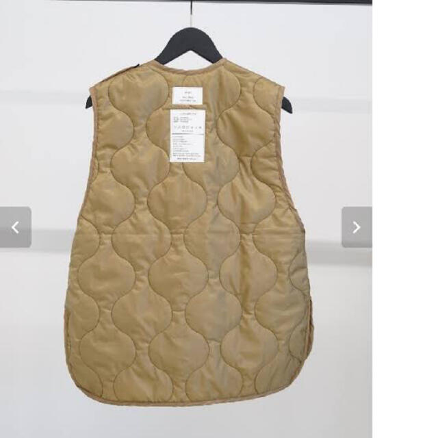 HYKE(ハイク)のHYKE / QUILTED VEST カーキ サイズ02 ハイク ベスト  レディースのトップス(Tシャツ(半袖/袖なし))の商品写真