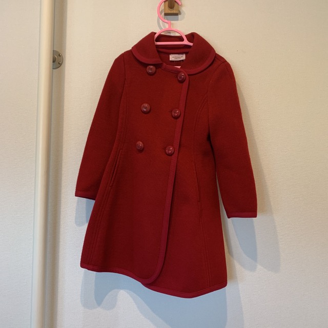 MONNALISA(モナリザ)の女の子用100サイズ赤コートMONNALISAモナリザMADE IN ITALA キッズ/ベビー/マタニティのキッズ服女の子用(90cm~)(コート)の商品写真