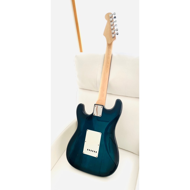 Fender風 コピーモデル ストラトキャスター