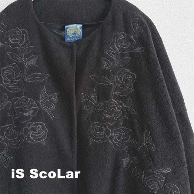 【iS ScoLar】イズスカラー エンボスローズ エコボア ノーカラーコート 1