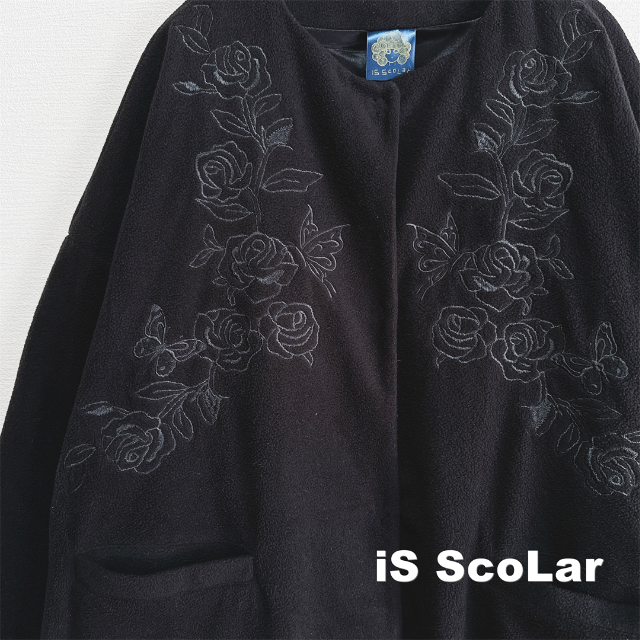 【iS ScoLar】イズスカラー エンボスローズ エコボア ノーカラーコート 2