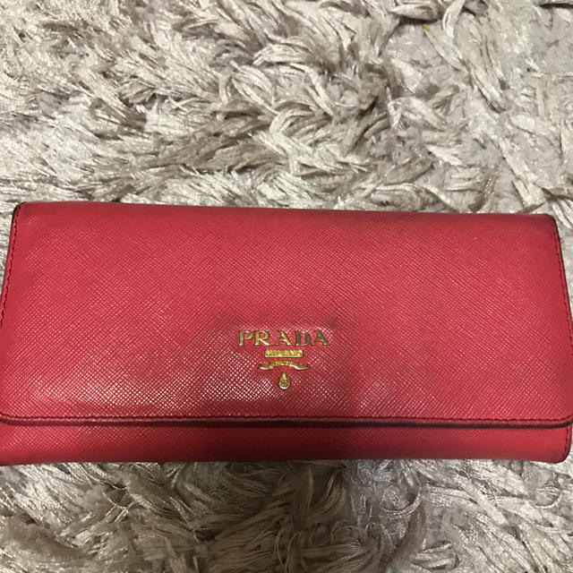 PRADA(プラダ)のプラダピンク レディースのファッション小物(財布)の商品写真