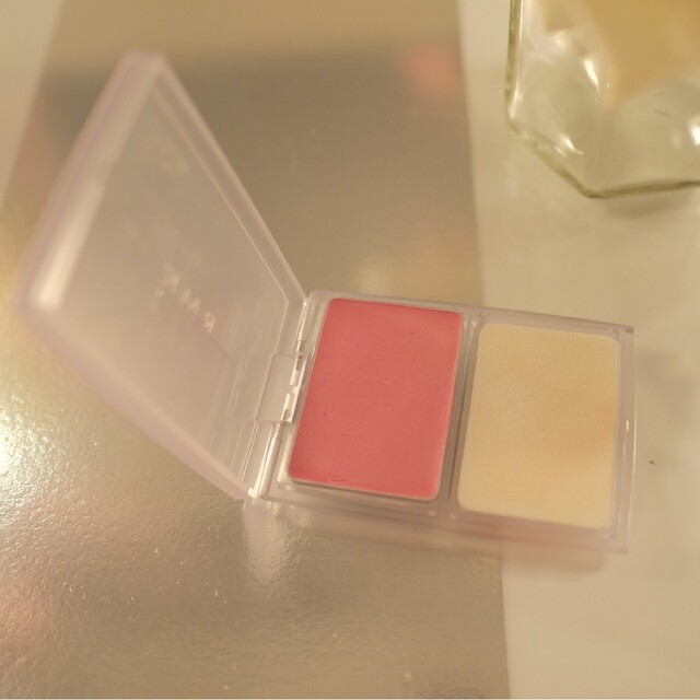 RMK(アールエムケー)のRMK♥️フェイスポップ クリーミィチークス コスメ/美容のベースメイク/化粧品(チーク)の商品写真