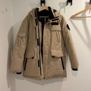 ゲス(GUESS)のguess ダウンジャケット(ダウンジャケット)