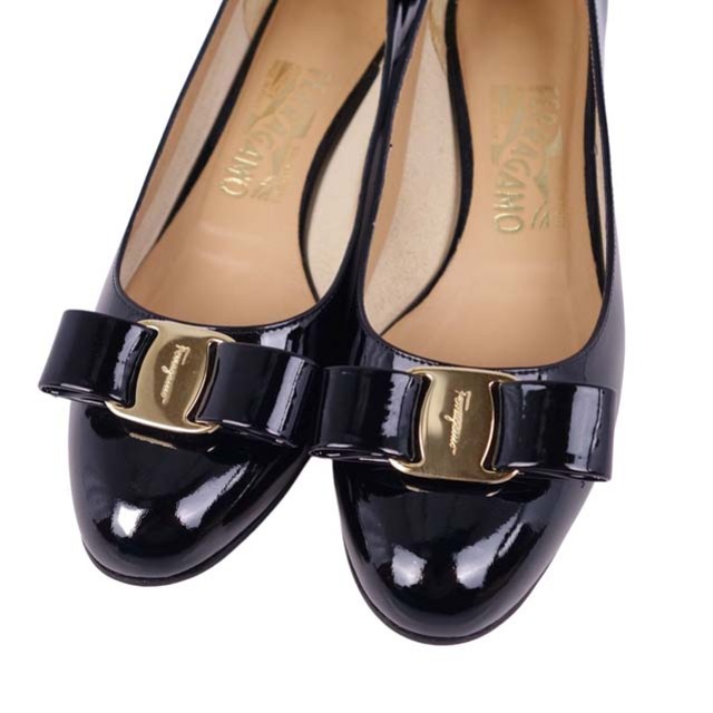 美品 サルヴァトーレ フェラガモ Salvatore Ferragamo パンプス ヴァラ