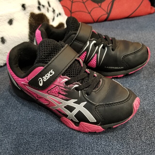 asics(アシックス)のアシックス スニーカー レーザービーム 20センチ キッズ/ベビー/マタニティのキッズ靴/シューズ(15cm~)(スニーカー)の商品写真