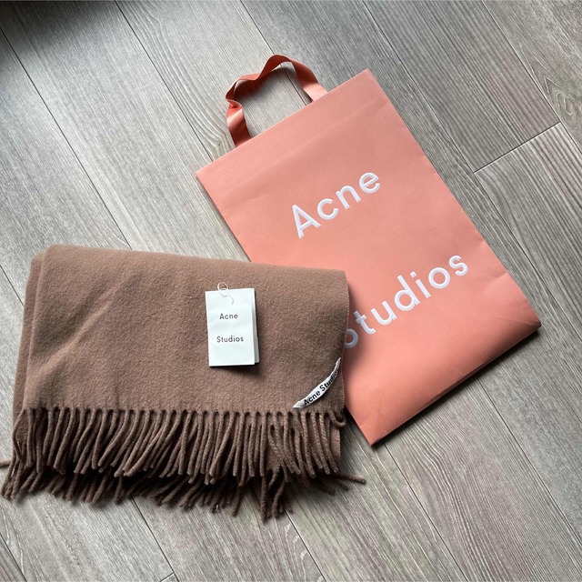 Acne Studios マフラー　ストール