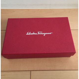 サルヴァトーレフェラガモ(Salvatore Ferragamo)の空箱　(ショップ袋)