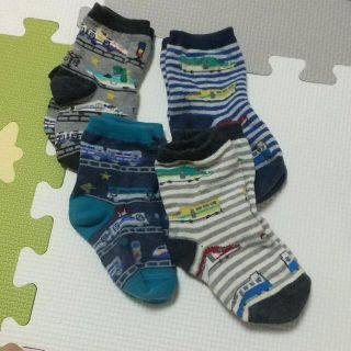 マザウェイズ(motherways)のmotherways 新幹線 靴下 4足 15～18cm(靴下/タイツ)