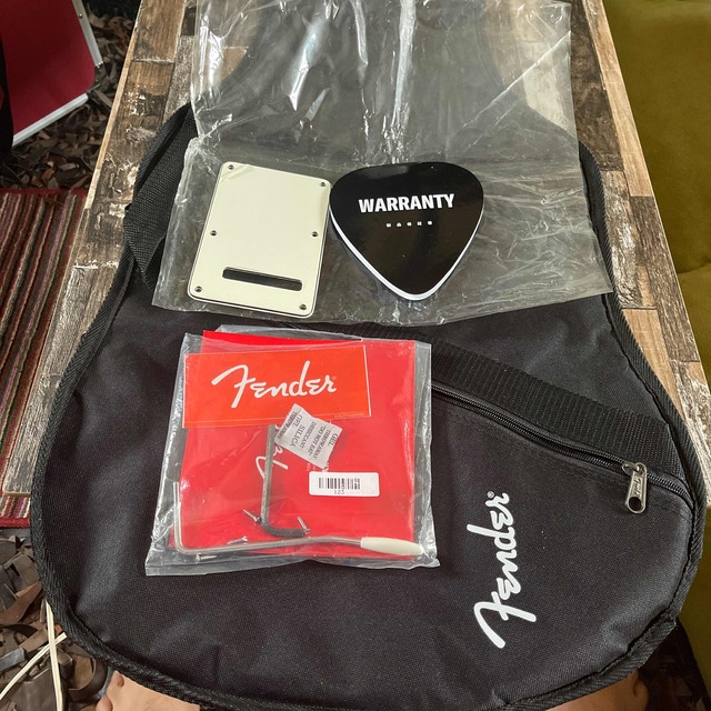 Fender(フェンダー)のFender フェンダー　ストラトキャスター　サーフグリーン　マッチングヘッド 楽器のギター(エレキギター)の商品写真