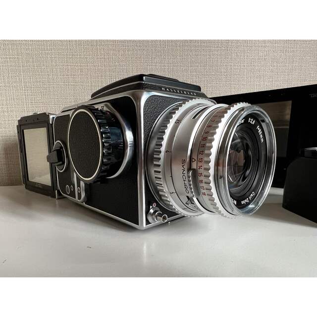 ハッセルブラッド 500C/M Hasselblad 80mm 2.8 プラナー スマホ/家電/カメラのカメラ(フィルムカメラ)の商品写真