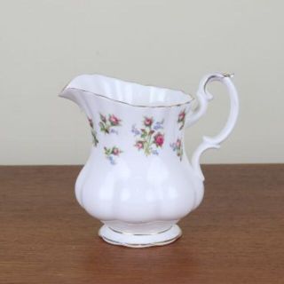 ロイヤルアルバート(ROYAL ALBERT)のロイヤルアルバート　ウィンサム　ミルクジャグ　クリーマー　薔薇　勿忘草(食器)