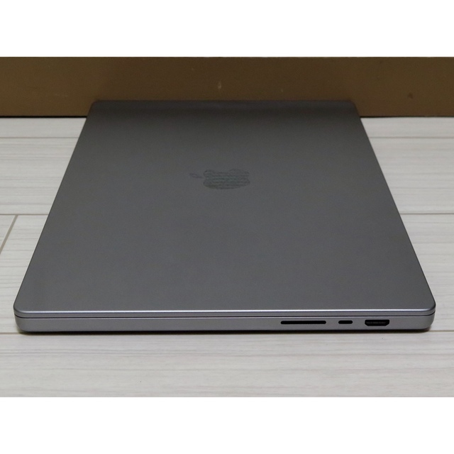 Mac (Apple)(マック)のUSキー　M1Pro MacBookPro 16 MK183  スペースグレイ スマホ/家電/カメラのPC/タブレット(ノートPC)の商品写真