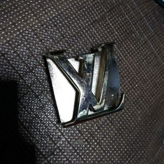 ルイヴィトン(LOUIS VUITTON)の売りつくし！正規品ルイヴィトンベルトバックル(ベルト)