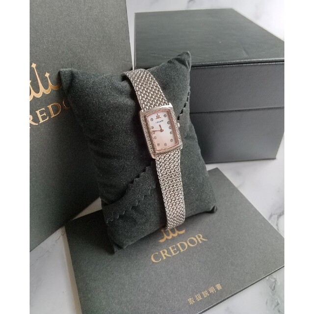SEIKO(セイコー)のセイコー クレドール シグノ 美品 白蝶貝 29Pダイヤ レディースクォーツ レディースのファッション小物(腕時計)の商品写真
