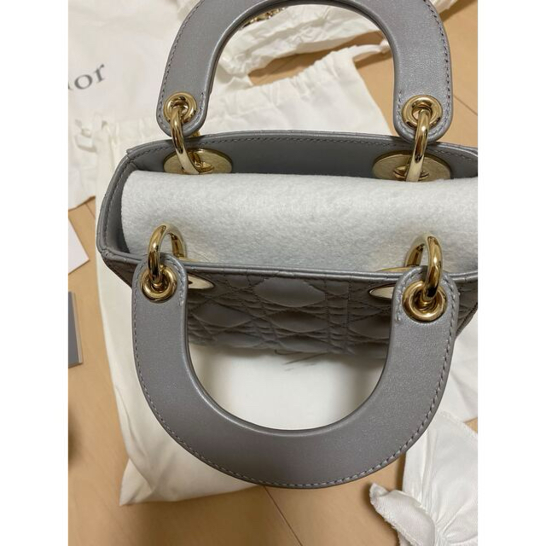 Christian Dior(クリスチャンディオール)のDior レディディオール　ミニ レディースのバッグ(ショルダーバッグ)の商品写真