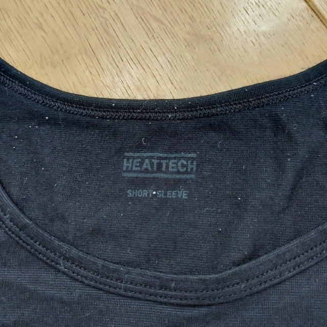 UNIQLO(ユニクロ)のUNIQLO HEATTECH ヒートテック 130 ブラック キッズ/ベビー/マタニティのキッズ服男の子用(90cm~)(下着)の商品写真