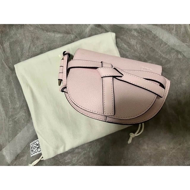 新発売 ゲートバック 【即配達可】LOEWE - LOEWE ミニ ピンク