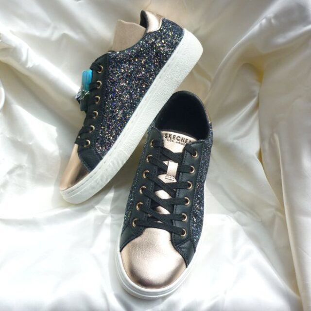 SKECHERS - 新品25cm☆スケッチャーズ黒金キラキラレディース SKECHERS - 新品25cm☆スケッチャーズ黒金キラキラレディース