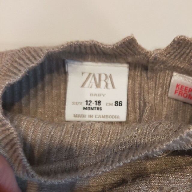ZARA(ザラ)のZARA  ニット キッズ/ベビー/マタニティのベビー服(~85cm)(ニット/セーター)の商品写真