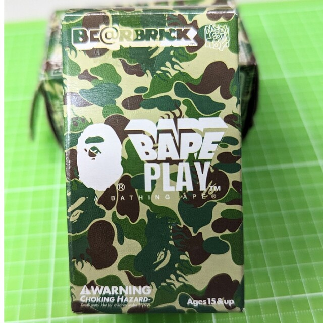 BE@RBRICK(ベアブリック)のBE@RBRICK 100% BAPE PLAY   2体セット ハンドメイドのおもちゃ(フィギュア)の商品写真