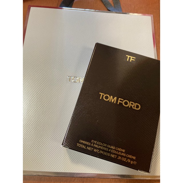 TOM FORD(トムフォード)のトムフォード　アイカラークォード38Cベロアカーキ コスメ/美容のベースメイク/化粧品(アイシャドウ)の商品写真