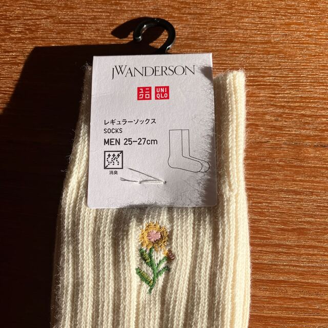 UNIQLO(ユニクロ)のUNIQLO  J.W.ANDERSON  靴下 花柄刺繍　二足セット売り メンズのレッグウェア(ソックス)の商品写真