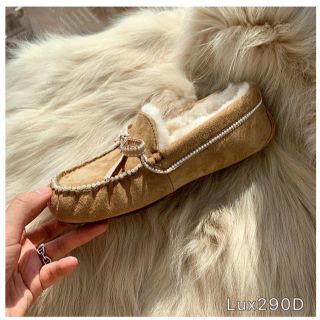 【新品】日本未発売LUXURY天然ウール　可愛いなパールタコダモカシン 23CM(スリッポン/モカシン)