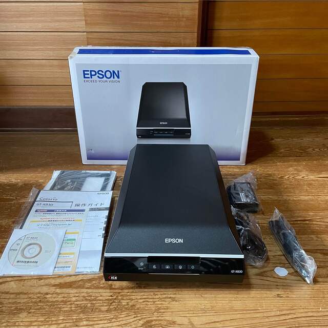 PC周辺機器EPSON GT-X830 A4高画質フラットヘッドスキャナー