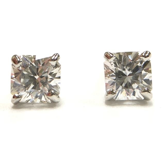 PT 0.485 D/F VVS-2 フランダース ピアス 新製品情報も満載 51.0%OFF ...