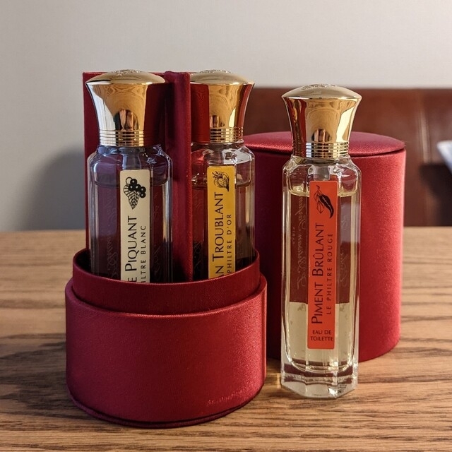 L'Artisan Parfumeur(ラルチザンパフューム)のラルチザンパフュームLES EPICES DE LA PASSION 3本セット コスメ/美容の香水(ユニセックス)の商品写真