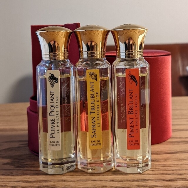 L'Artisan Parfumeur(ラルチザンパフューム)のラルチザンパフュームLES EPICES DE LA PASSION 3本セット コスメ/美容の香水(ユニセックス)の商品写真