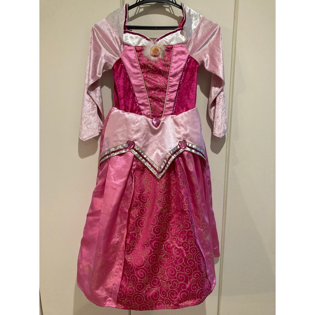 Disney(ディズニー)のディズニープリンセスオーロラ姫ドレス110 キッズ/ベビー/マタニティのキッズ服女の子用(90cm~)(ドレス/フォーマル)の商品写真